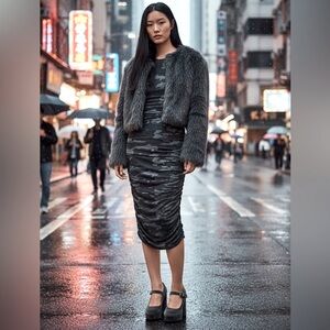 🎉HP🎉 LN Monrow Glamo Camo Grey/Black Crew Neck Side Ruching Short Sleeve Dress